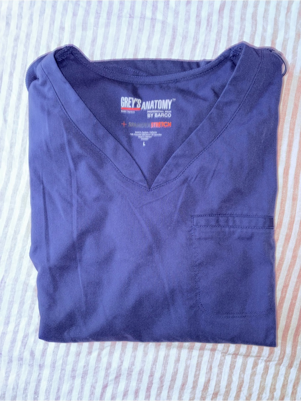 Grey's Anatomy by Barco Navy V-Neck Scrub Top L NEVER WORN DURING CARES